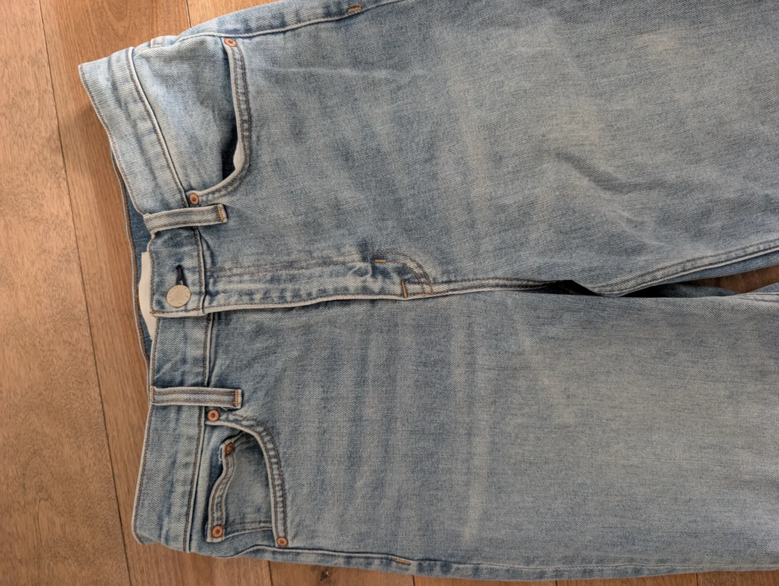 Image for The Arlo jeans from Aritzia, size 28
