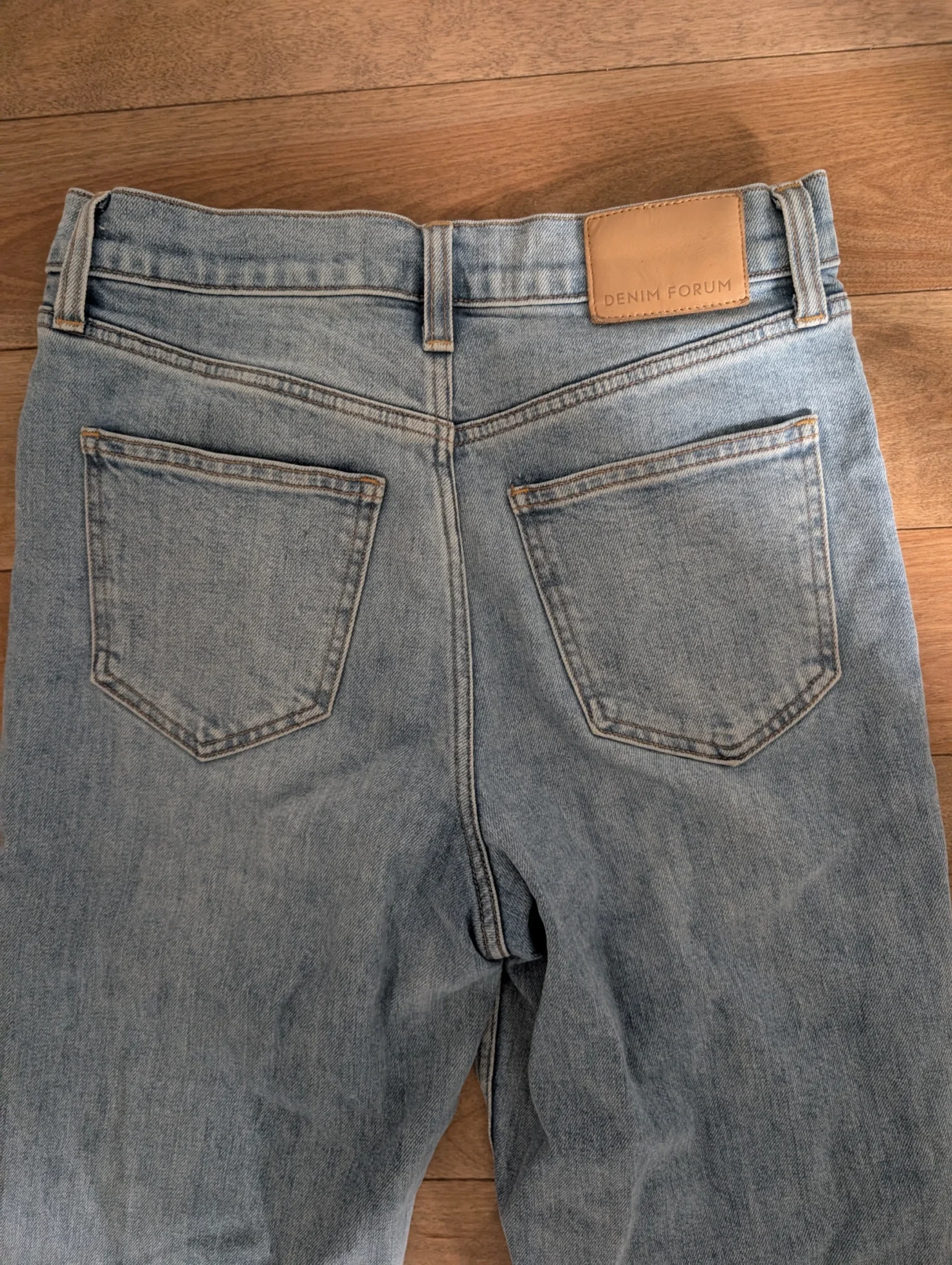 Image for The Arlo jeans from Aritzia, size 28