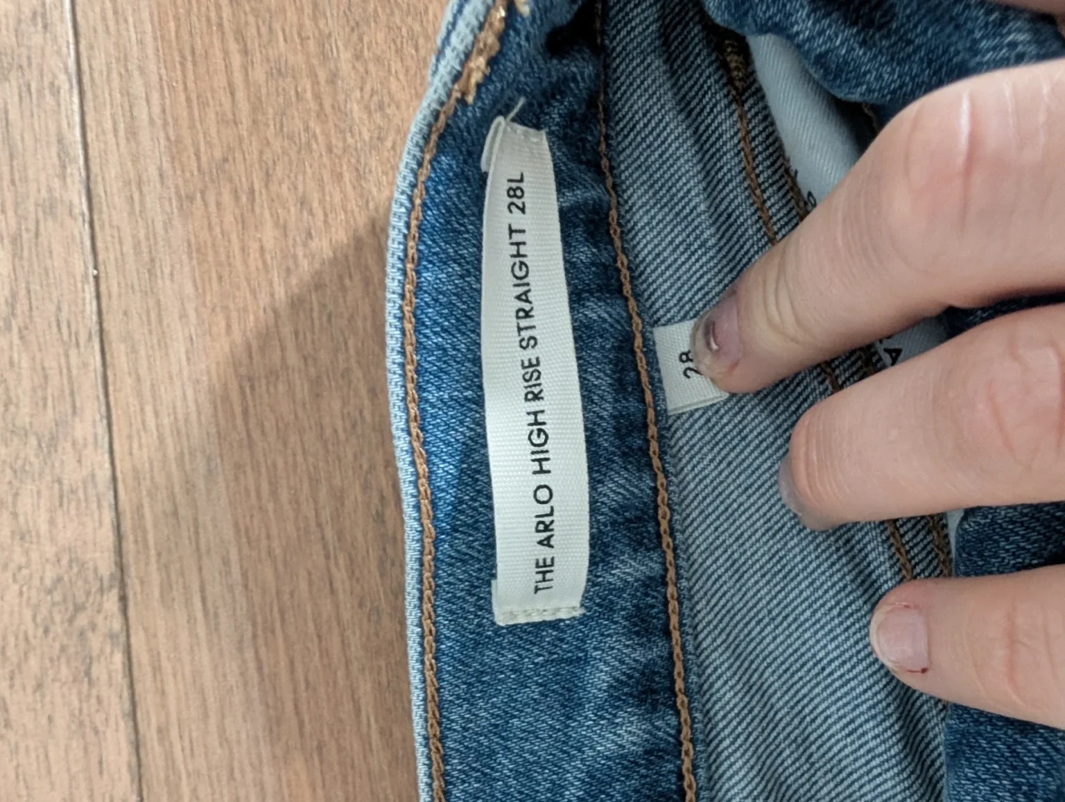 Image for The Arlo jeans from Aritzia, size 28
