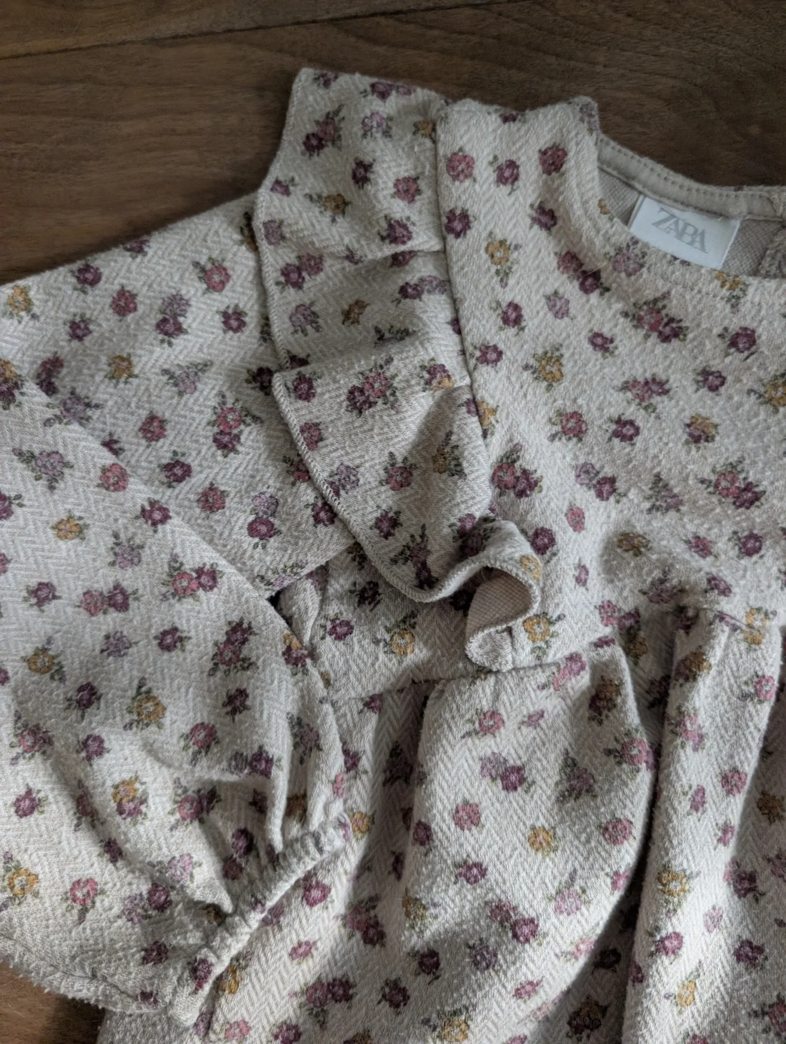 Image for Girls’ dress, ages 3–4