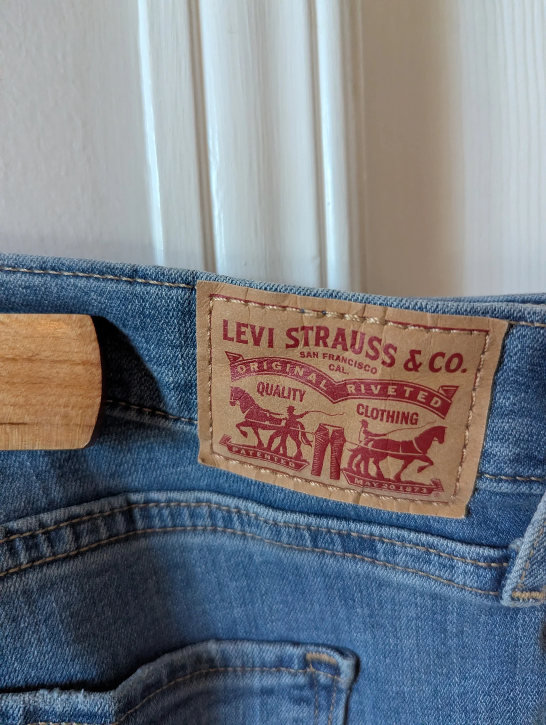 Jeans Bootcut Levis seconde main