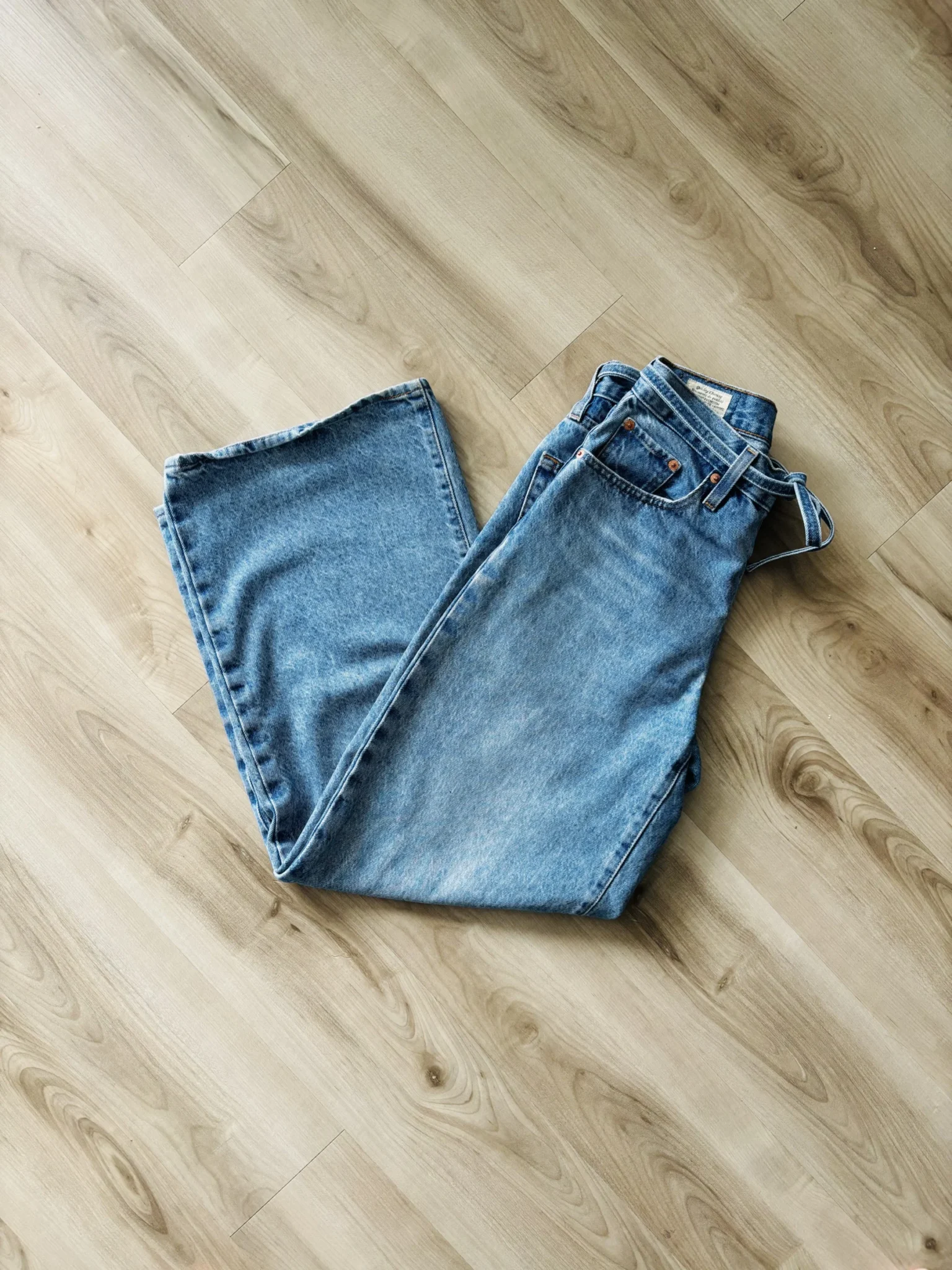 Image for Levi’s XL Straight-Fit Jeans, Size 25