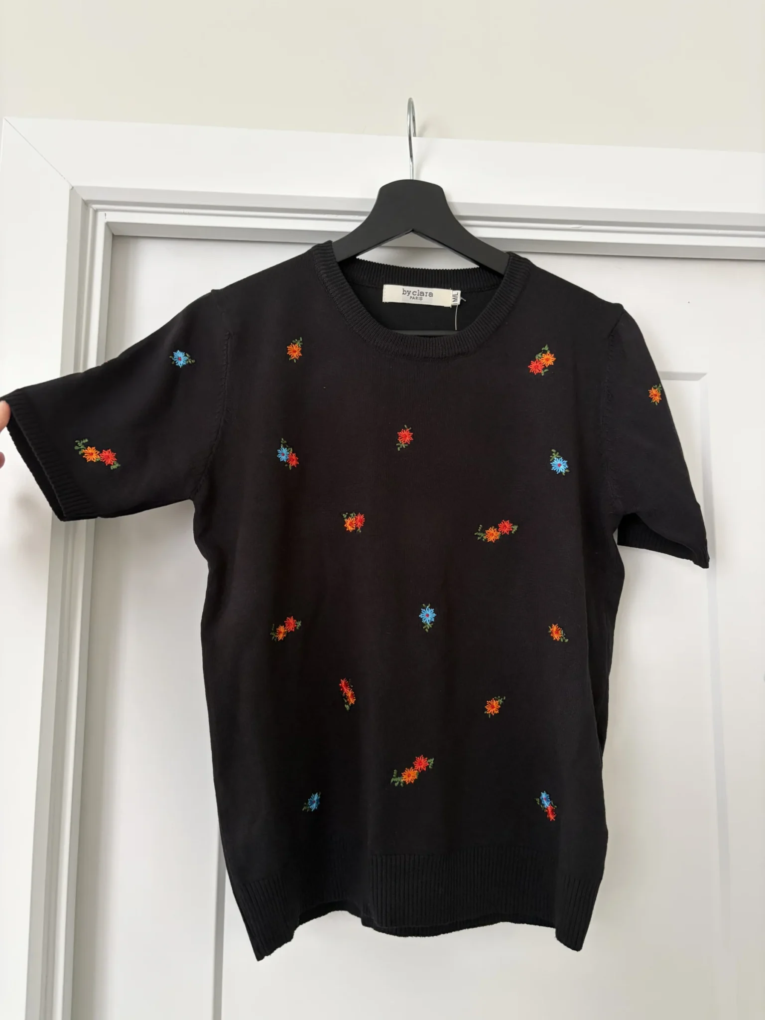 Featured image for New T-shirt with floral embroidery