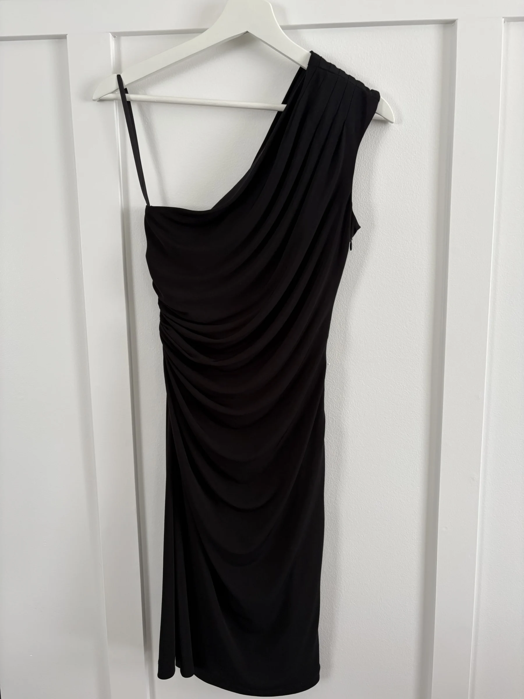 Robe de soirée faite au Canada Le Château seconde main