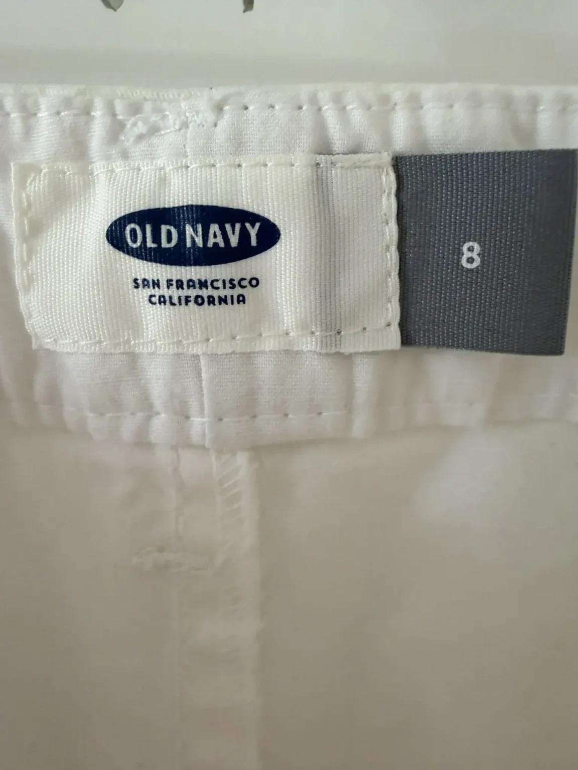 Image for White Old Navy shorts