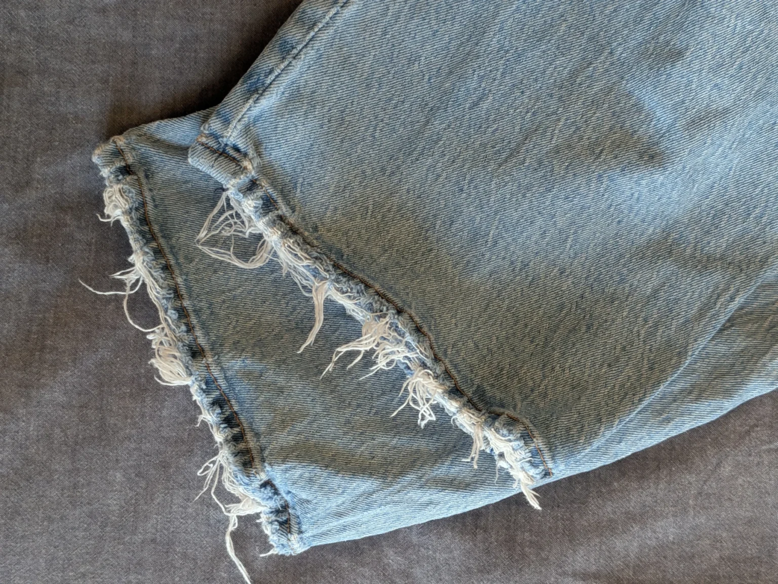 Image for Casual, high-waisted 90s-style jeans