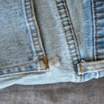 Thumbnail for Casual, high-waisted 90s-style jeans