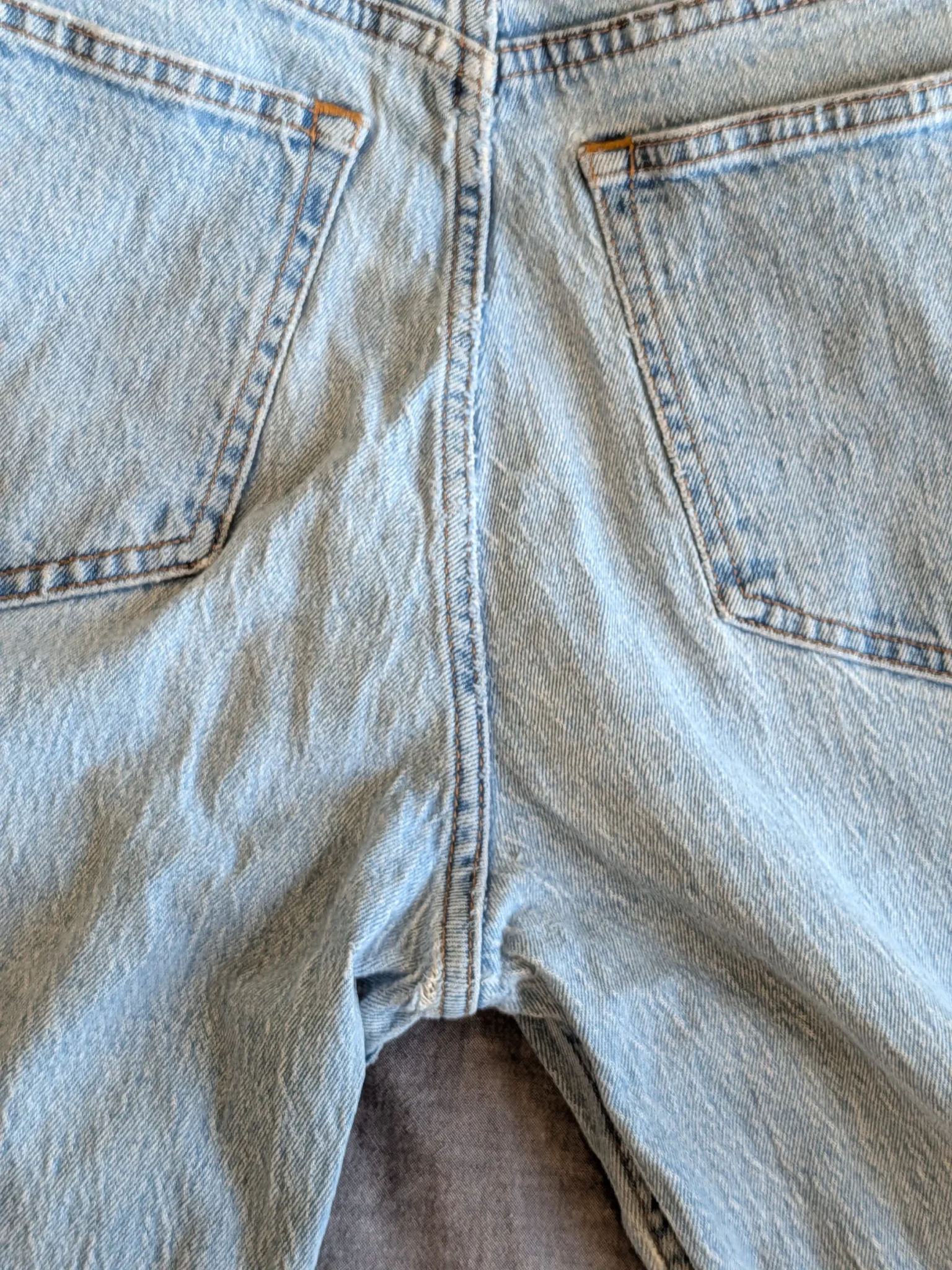 Image for Casual, high-waisted 90s-style jeans