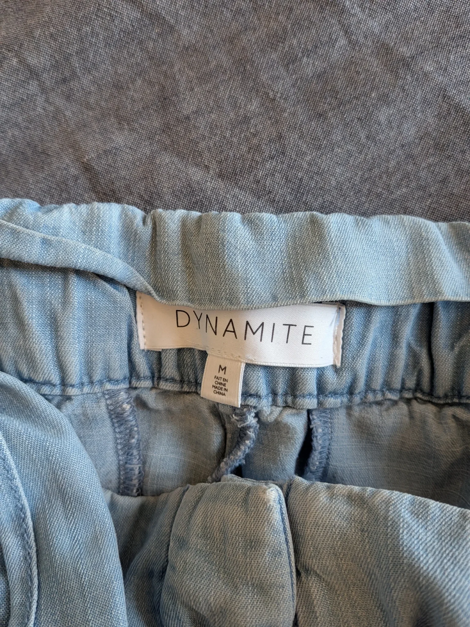 Image for High-waisted shorts.