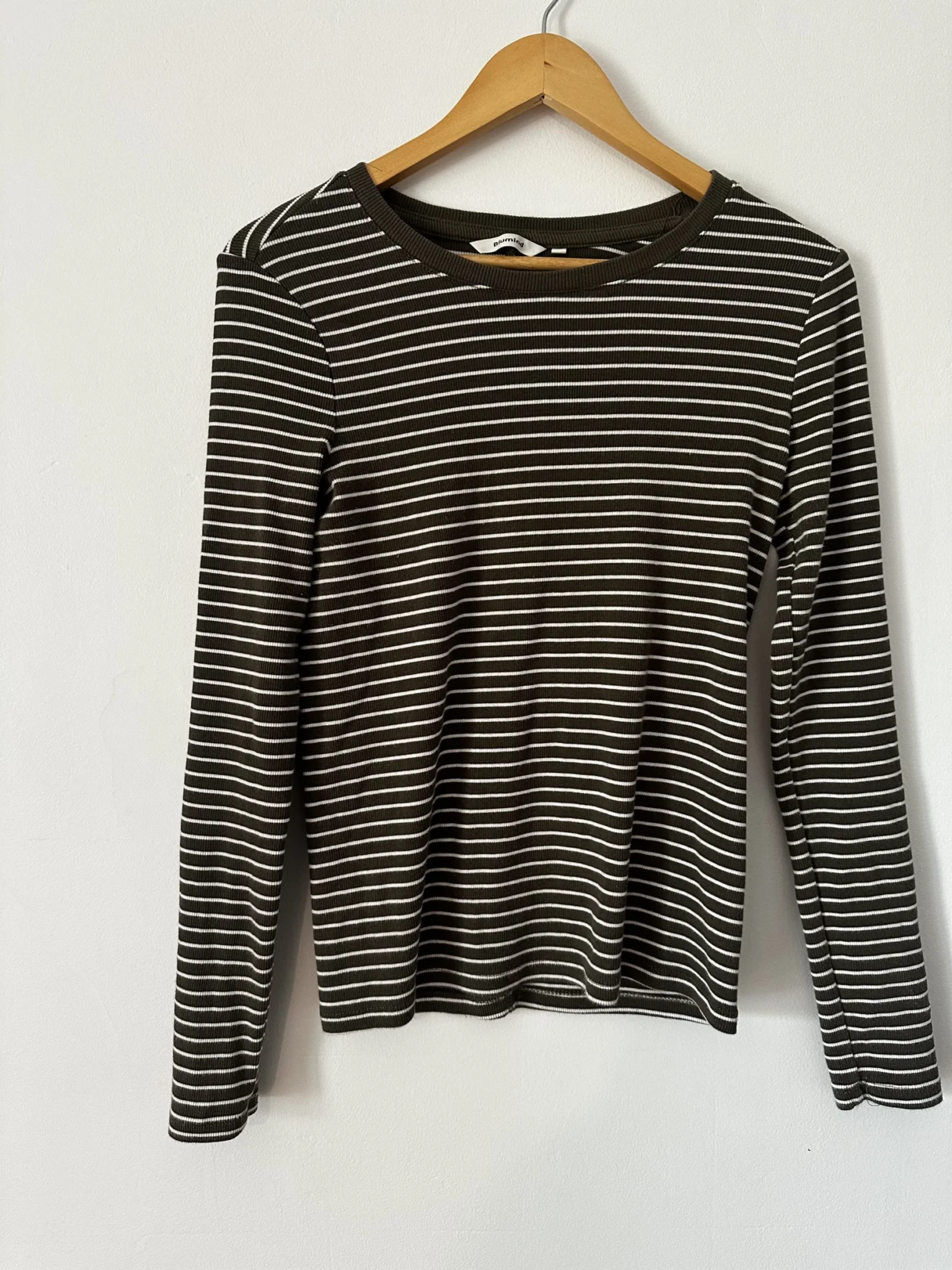 Featured image for Blumind green and white striped jumper