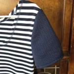 Thumbnail for Robe rayée bleu marine et blanc