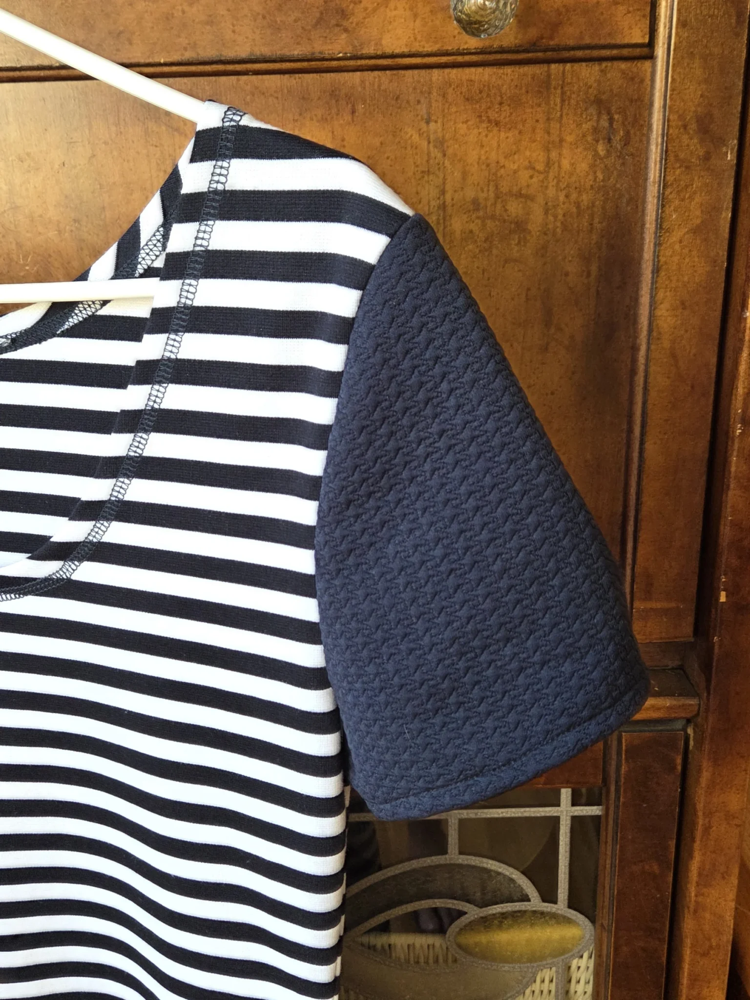 Image for Robe rayée bleu marine et blanc