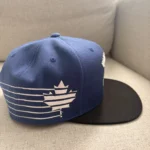 Thumbnail for Casquette neuve Canucks de Vancouver