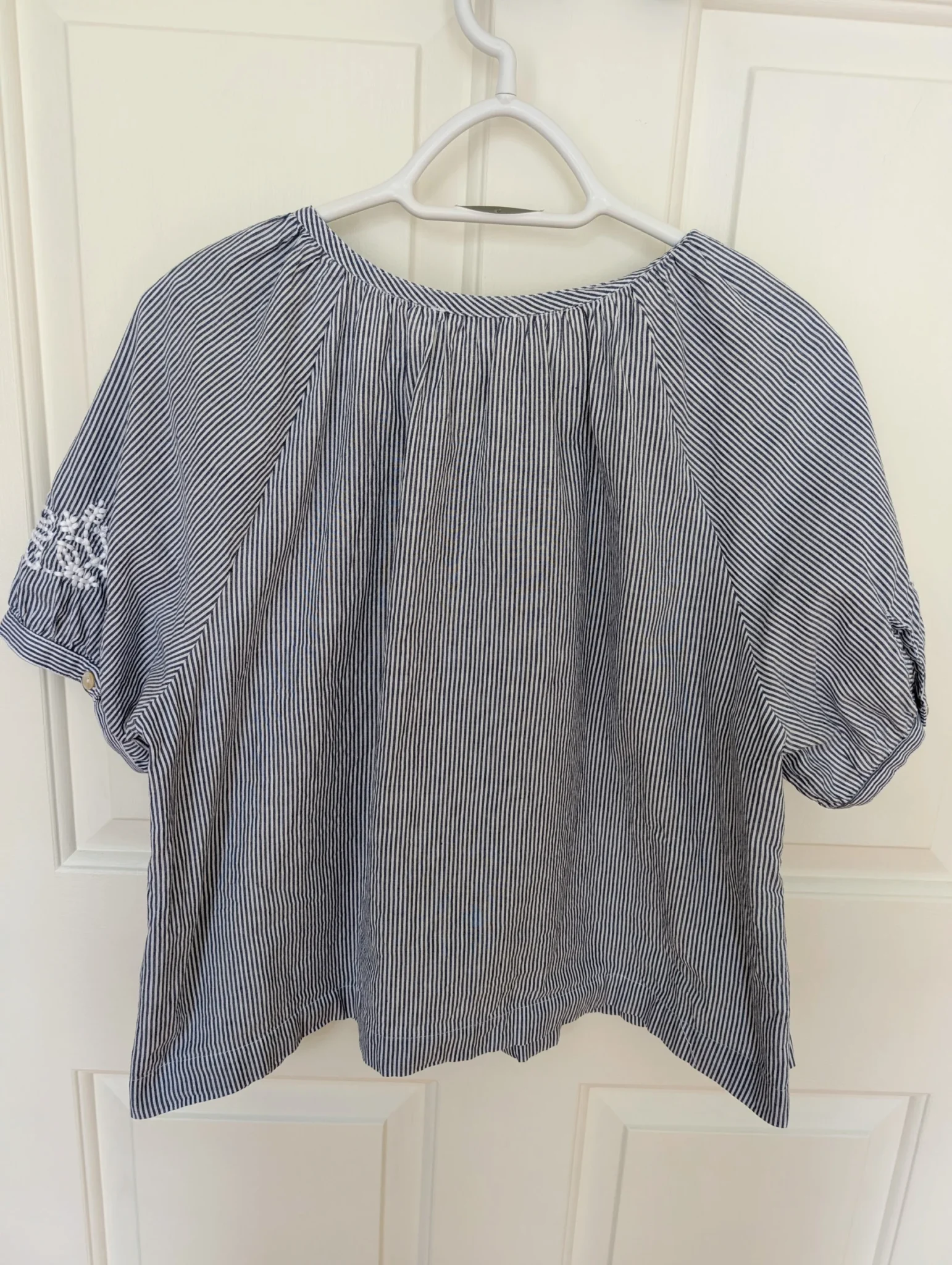 Image for Loose-fitting blouse - Reitmans