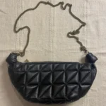 Featured thumbnail for Sac Croissant matelassé en cuir