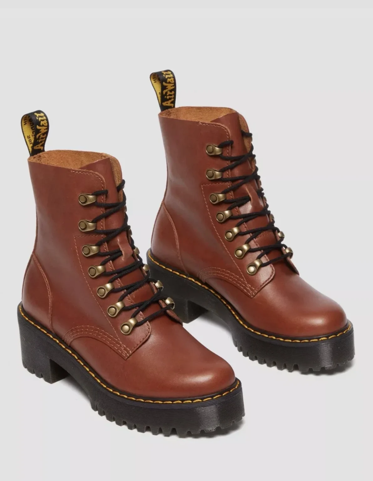 Featured image for Dr Martens bottes Leona