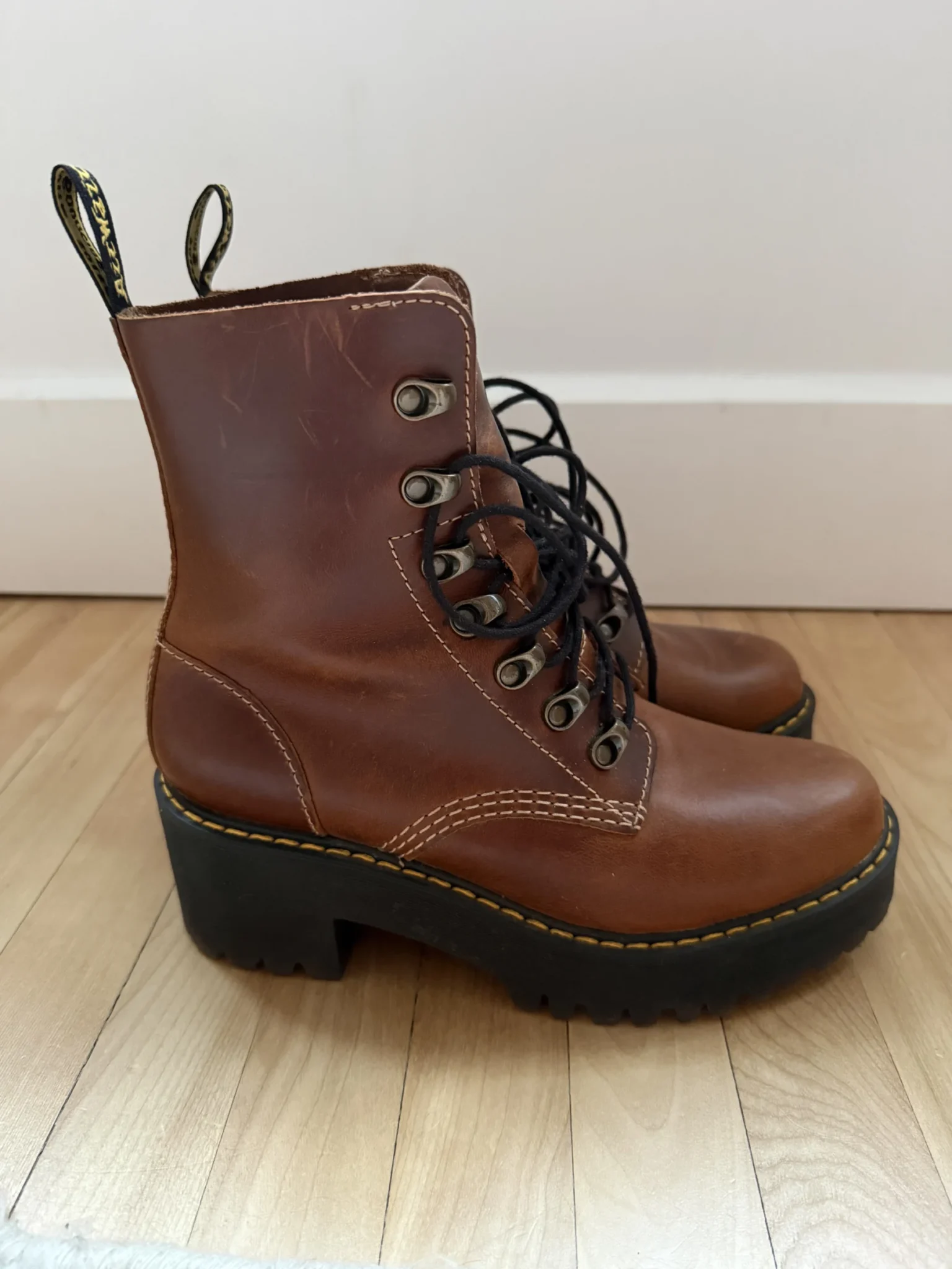 Image for Dr Martens bottes Leona