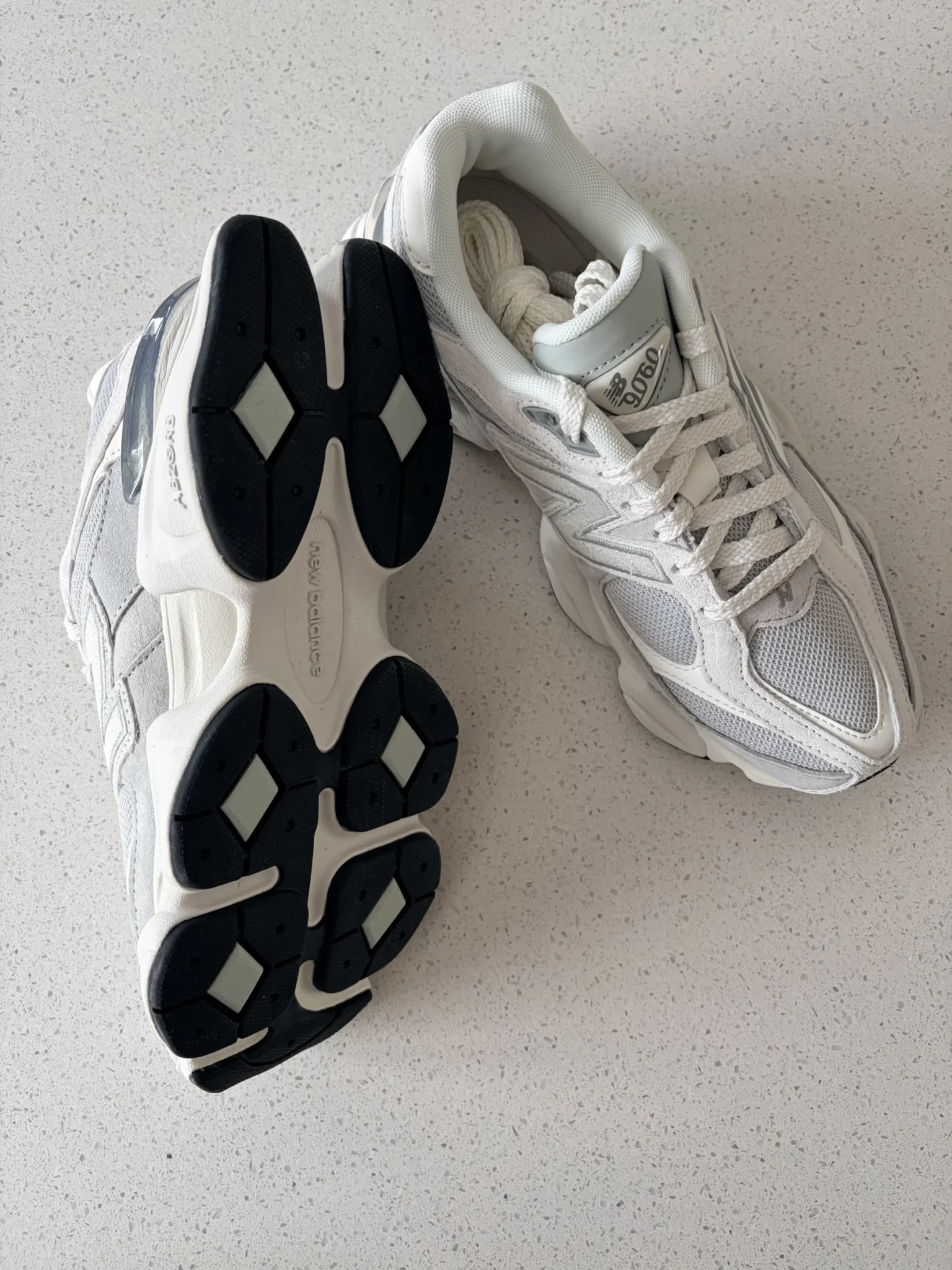 Image for New Balance 9060 👟 (NEUFS)