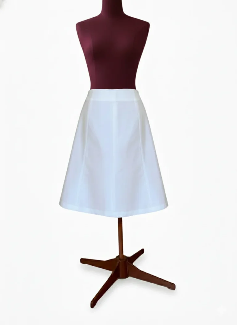 Featured image for BEECHERS BROOK – Jupe midi blanche classique de style vintage, coupe évasée (ligne A) – Taille 12