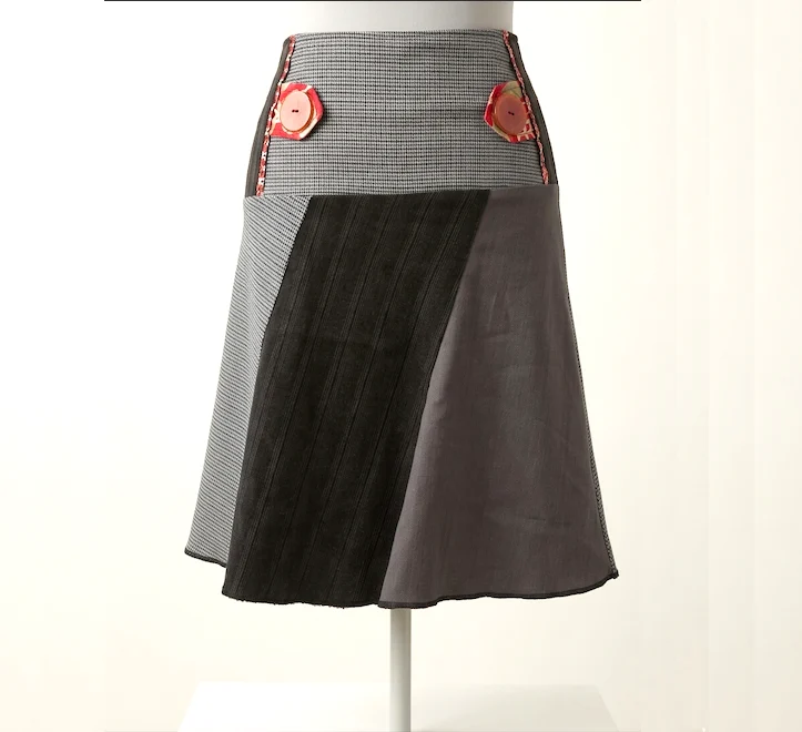 Featured image for CRÉATION ENCORE – Jupe midi évasée à rayures – Fabriquée à Montréal – Taille M