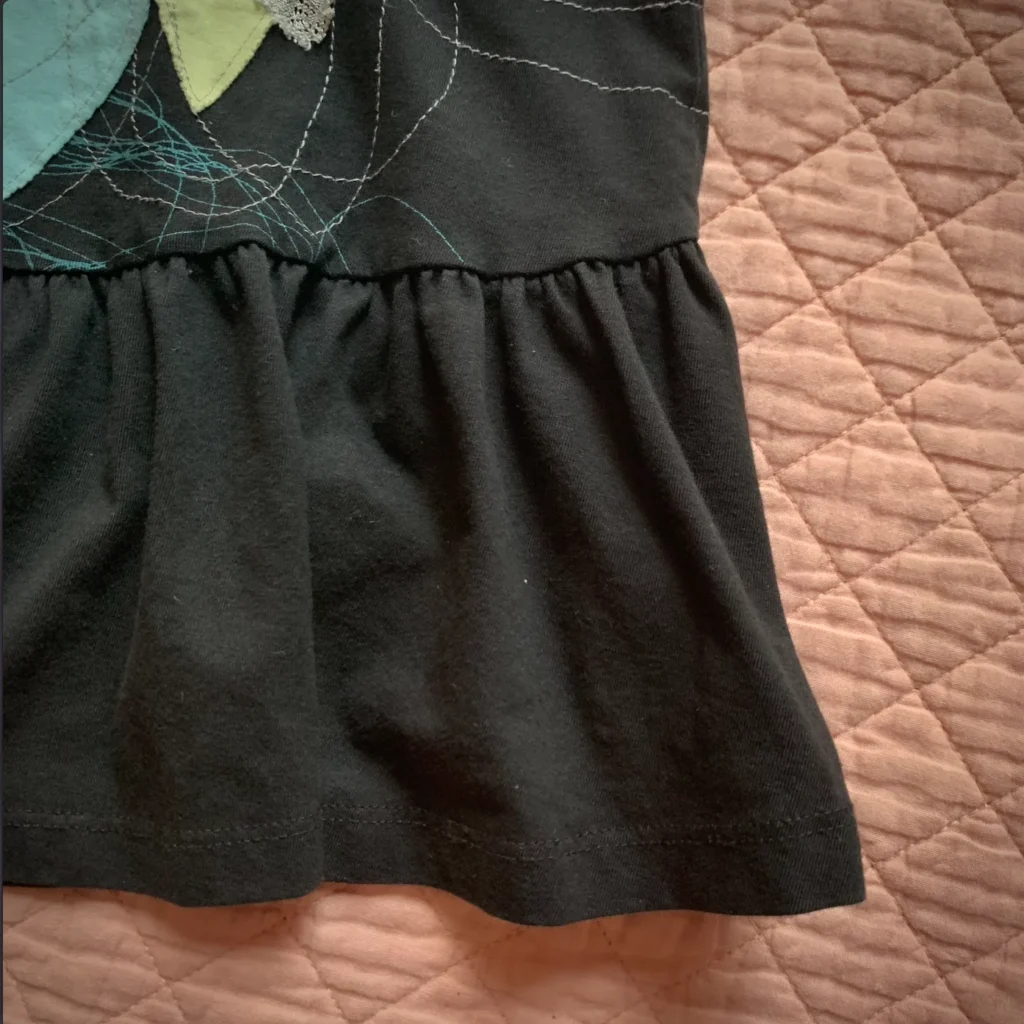 Image for Eve Lavoie – Jupe designer imprimé moto et floral – Ourlet à volants – Taille M