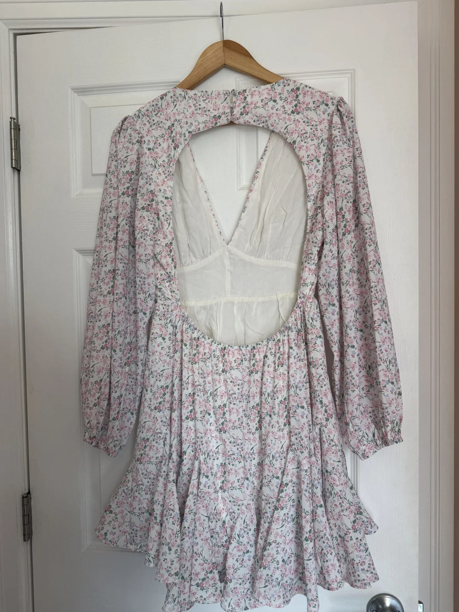 Image for Teca | Robe Courte Fleurie à Dos Ouvert