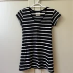 Featured thumbnail for T-shirt noir rayé blanc Zara