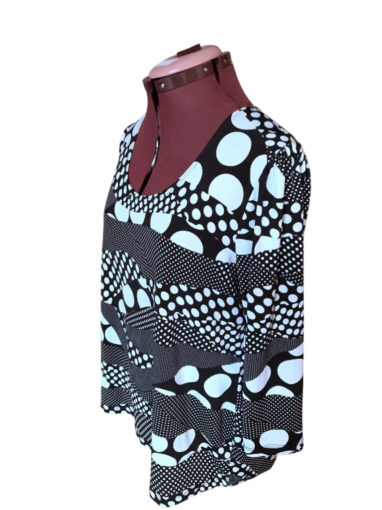 Image for Chandail Tunique chic noire et blanche à motif abstrait de pois – Taille L