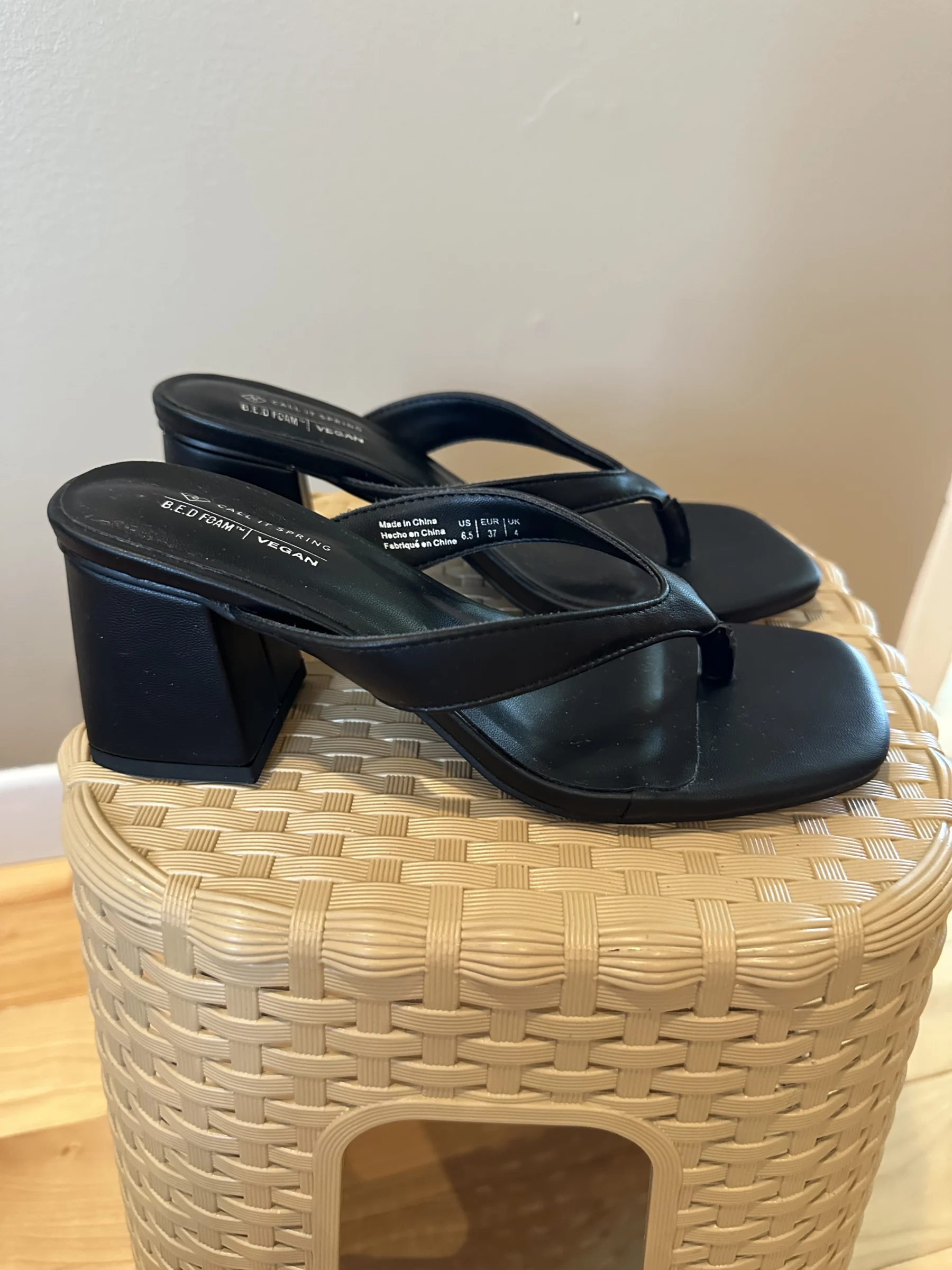 Sandales noires Spring seconde main