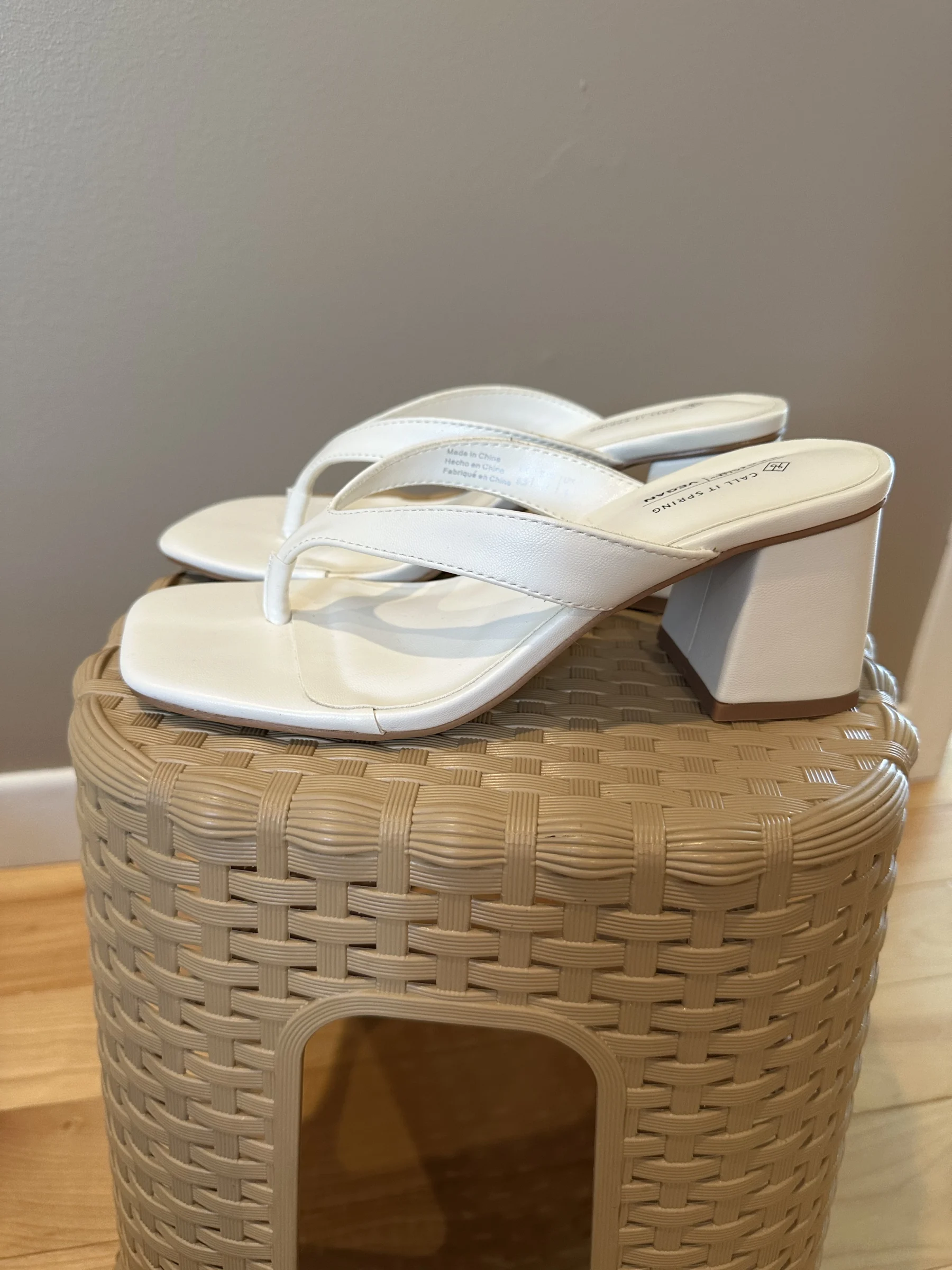 Sandales blanches Spring seconde main