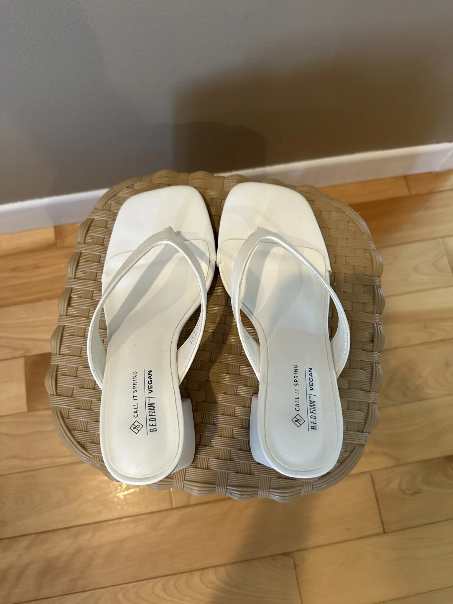 Image for Sandales blanches