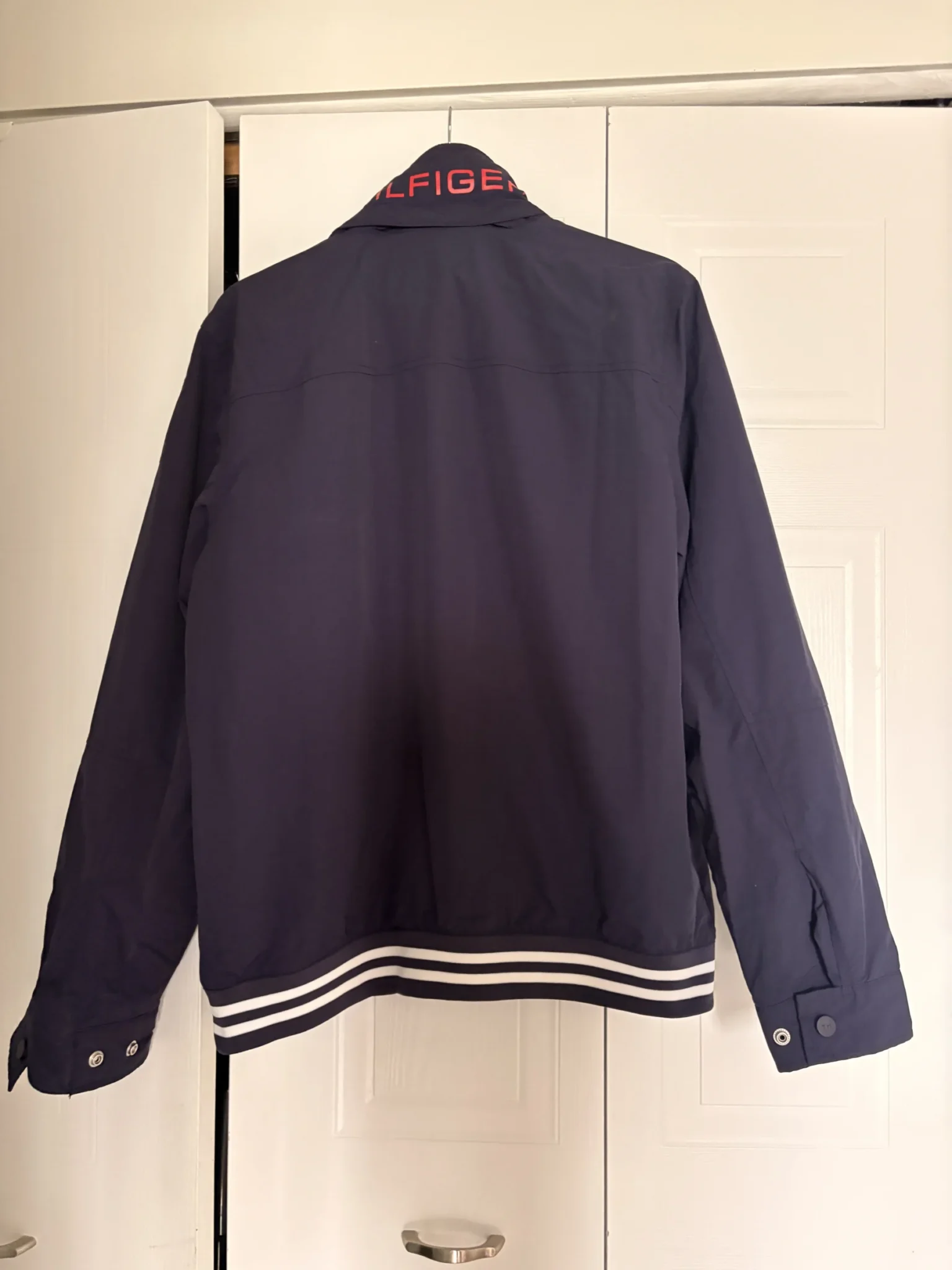 Image for Manteau Tommy Hilfinger neuf large