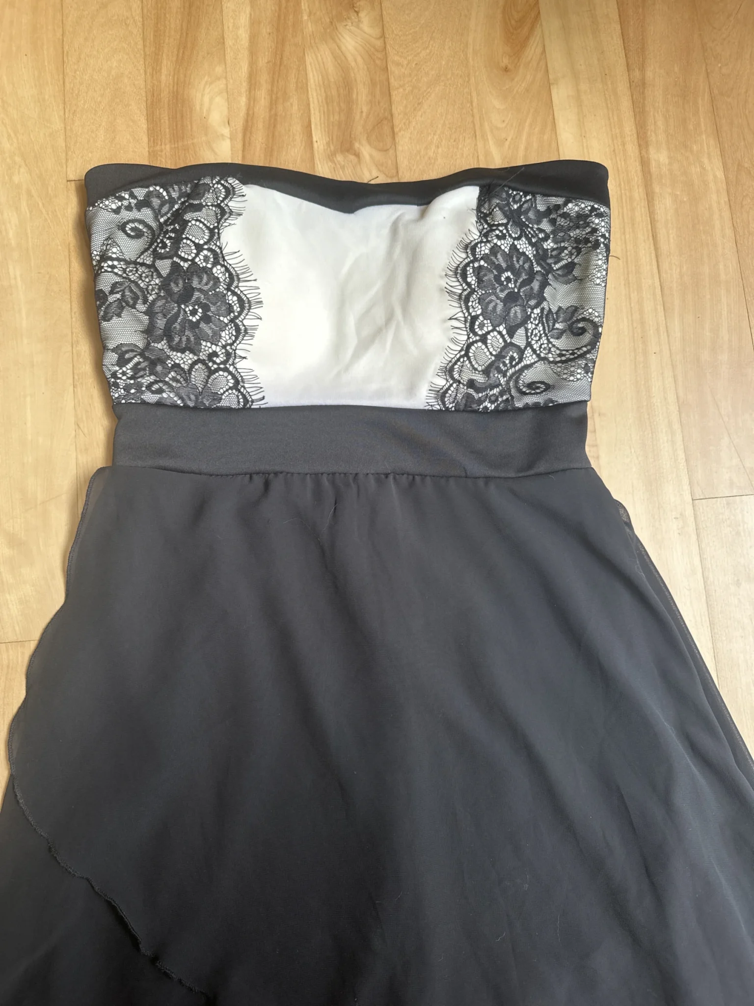 Image for Strapless dress