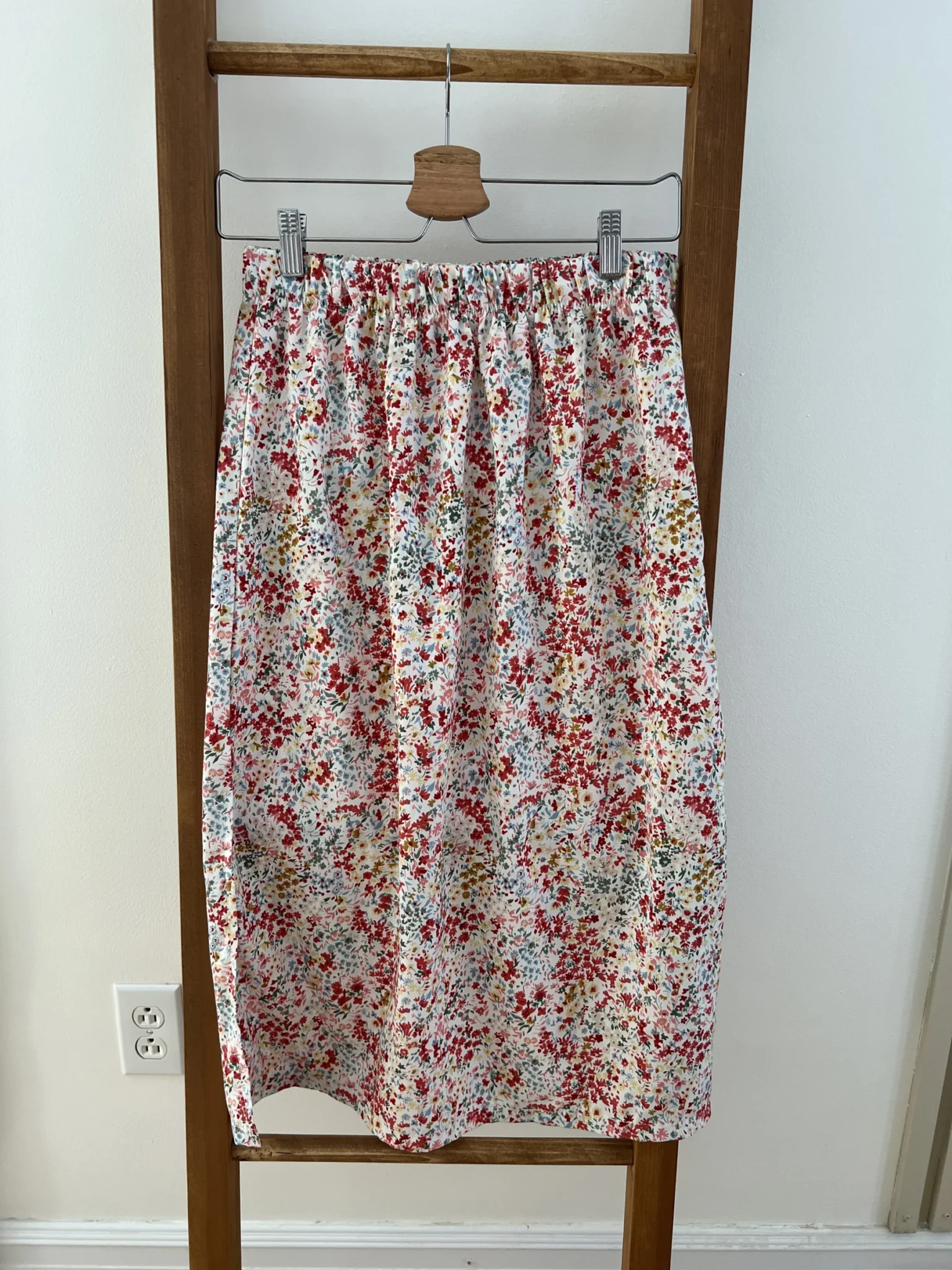 Featured image for Dailystory floral skirt