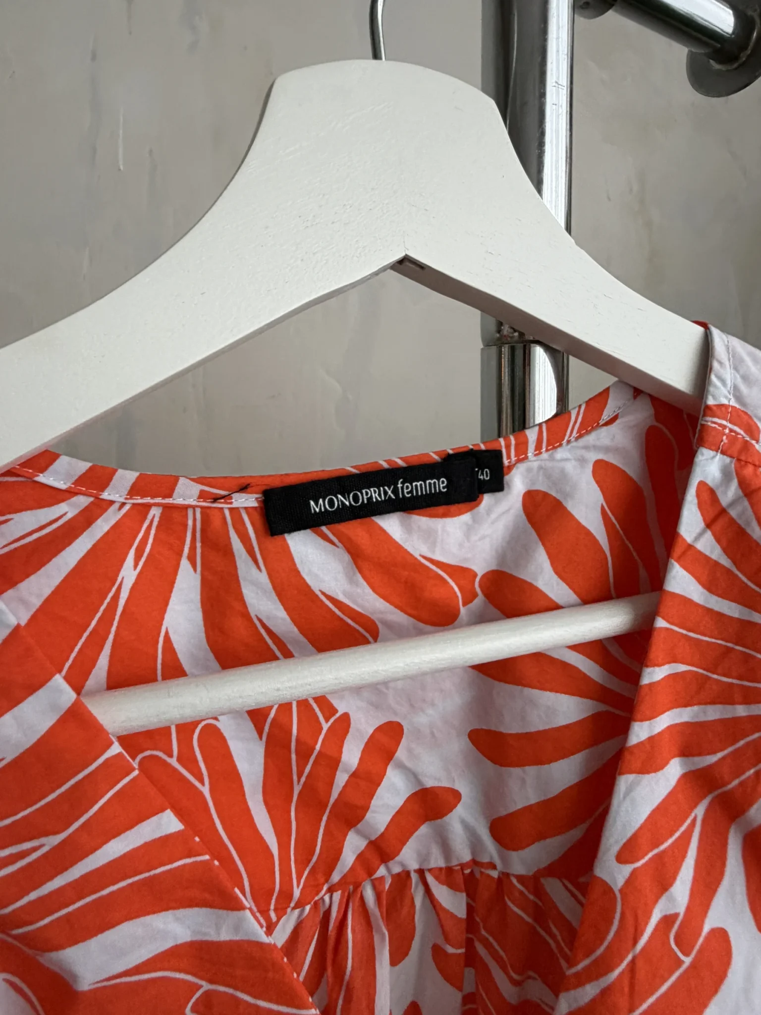 Image for A light and cool cotton blouse