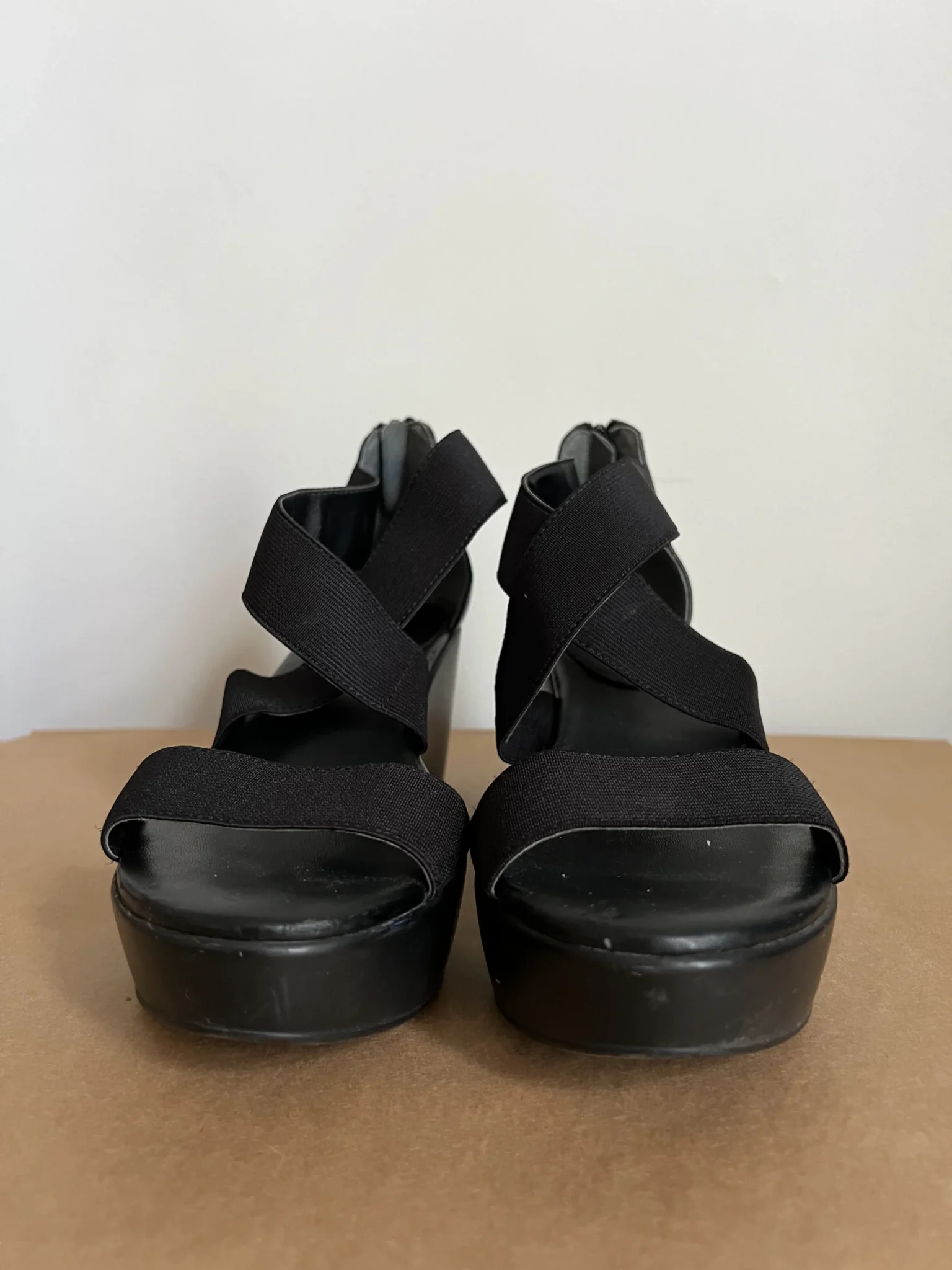 Image for Sandales compensées de Charles David