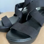 Thumbnail for Sandales compensées de Charles David