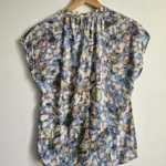 Thumbnail for 🌷Blouse à motifs - Soaked in Luxury