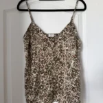 Thumbnail for 100% Soie! Top Wilfred Aritzia motif léopard kaki et rose taille S