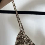 Thumbnail for 100% Soie! Top Wilfred Aritzia motif léopard kaki et rose taille S