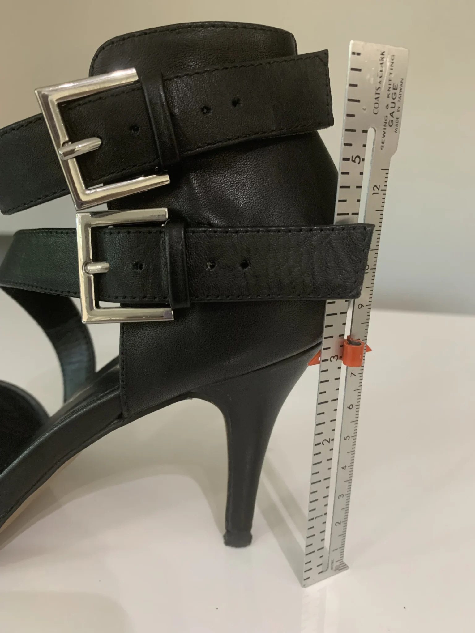 Image for Souliers Escarpins élégants