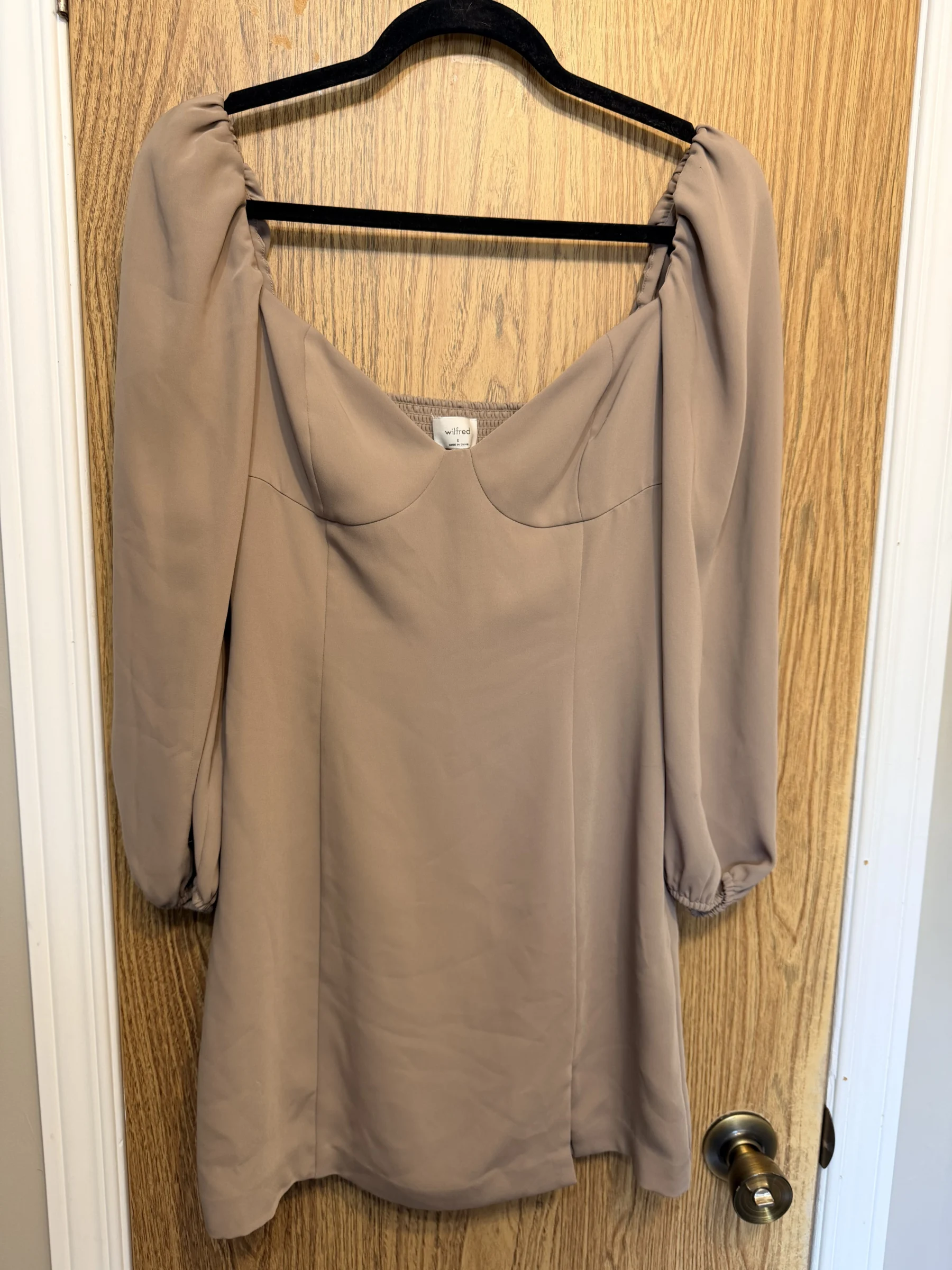 Robe Novela Aritzia seconde main