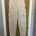 Featured thumbnail for Pantalon cargo Aritzia