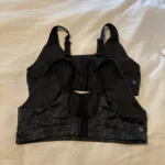 Featured thumbnail for Soutien-gorge de sport Lolë