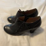Featured thumbnail for Chaussures noir à talon Miz Mooz jamais portées