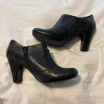Thumbnail for Chaussures noir à talon Miz Mooz jamais portées