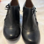 Thumbnail for Chaussures noir à talon Miz Mooz jamais portées
