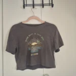 Featured thumbnail for Billabong T-shirt, Size Small 🌊