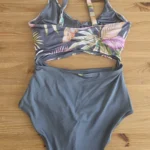 Thumbnail for Maillot une-pièce wrap une pièce fleuri 🌸