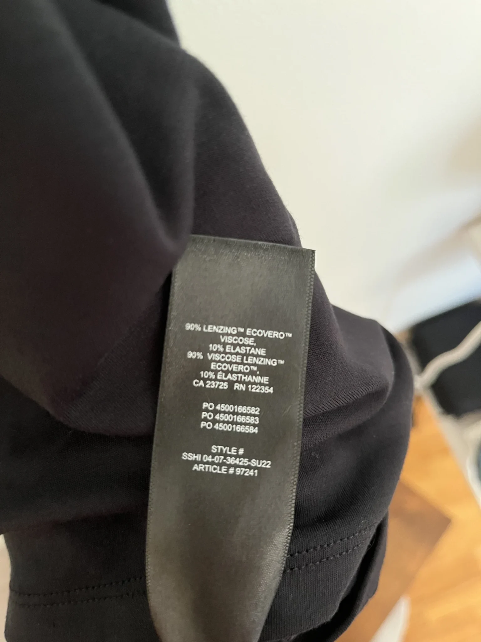 Image for Jupe coupe trapèze noire Aritzia